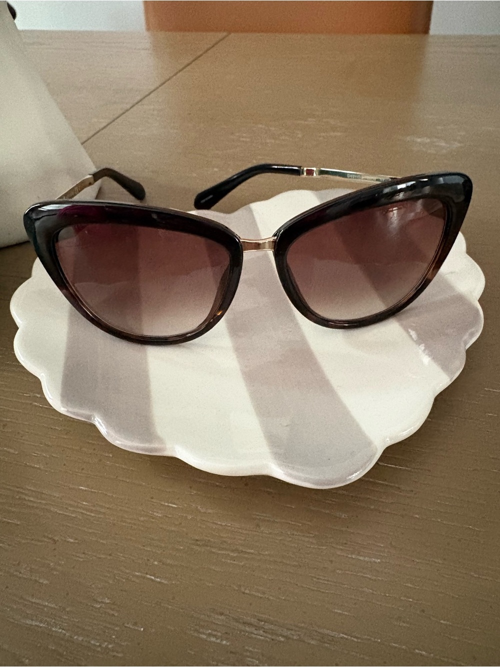 Black Gradient Lens Women's Sunglasses - Classic Cat Eye - Picture 2 of 6